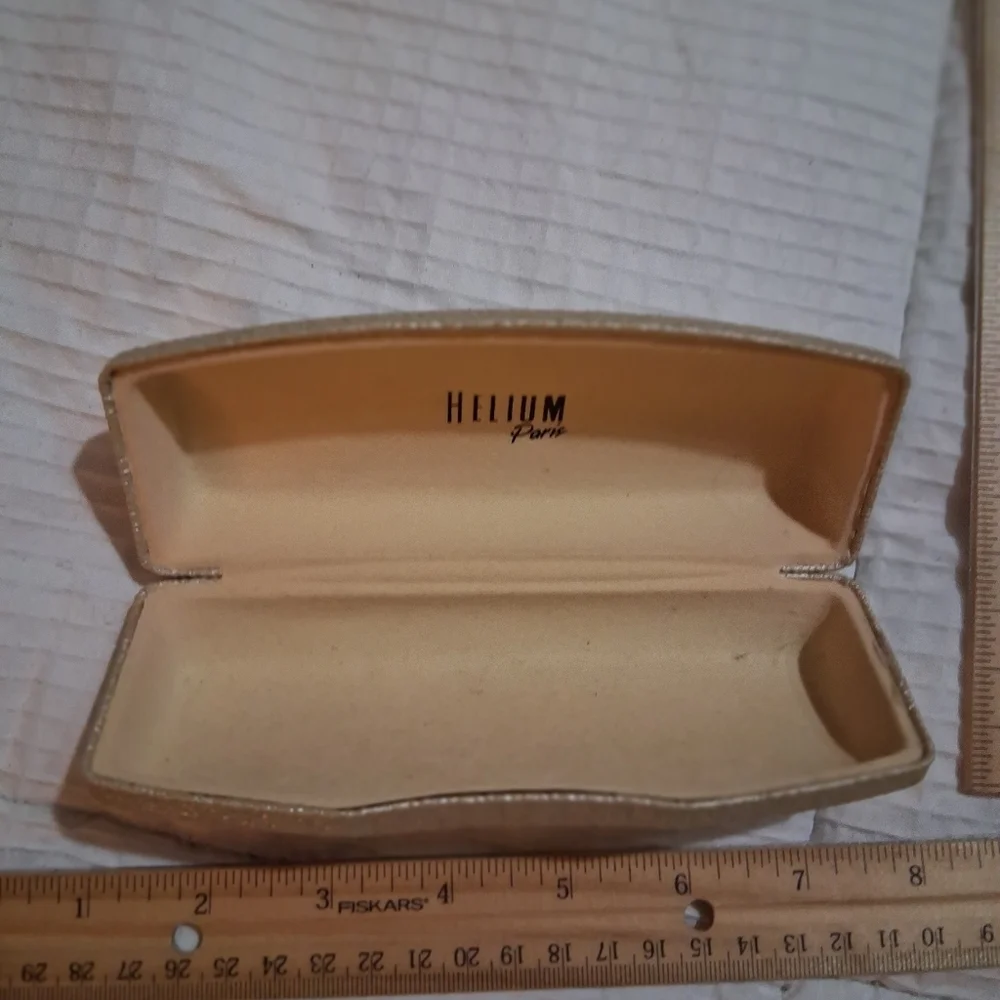 Helium Textured Eyeglass Case